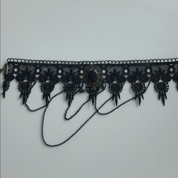 Black Lace Choker - Picture 6 of 7